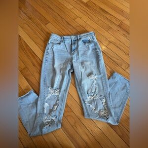 American Eagle Outfitters Light Blue Distressed Mom Jeans
